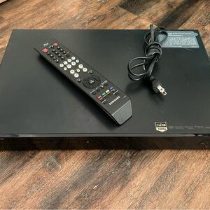Samsung Black Blu-ray Player with Remote